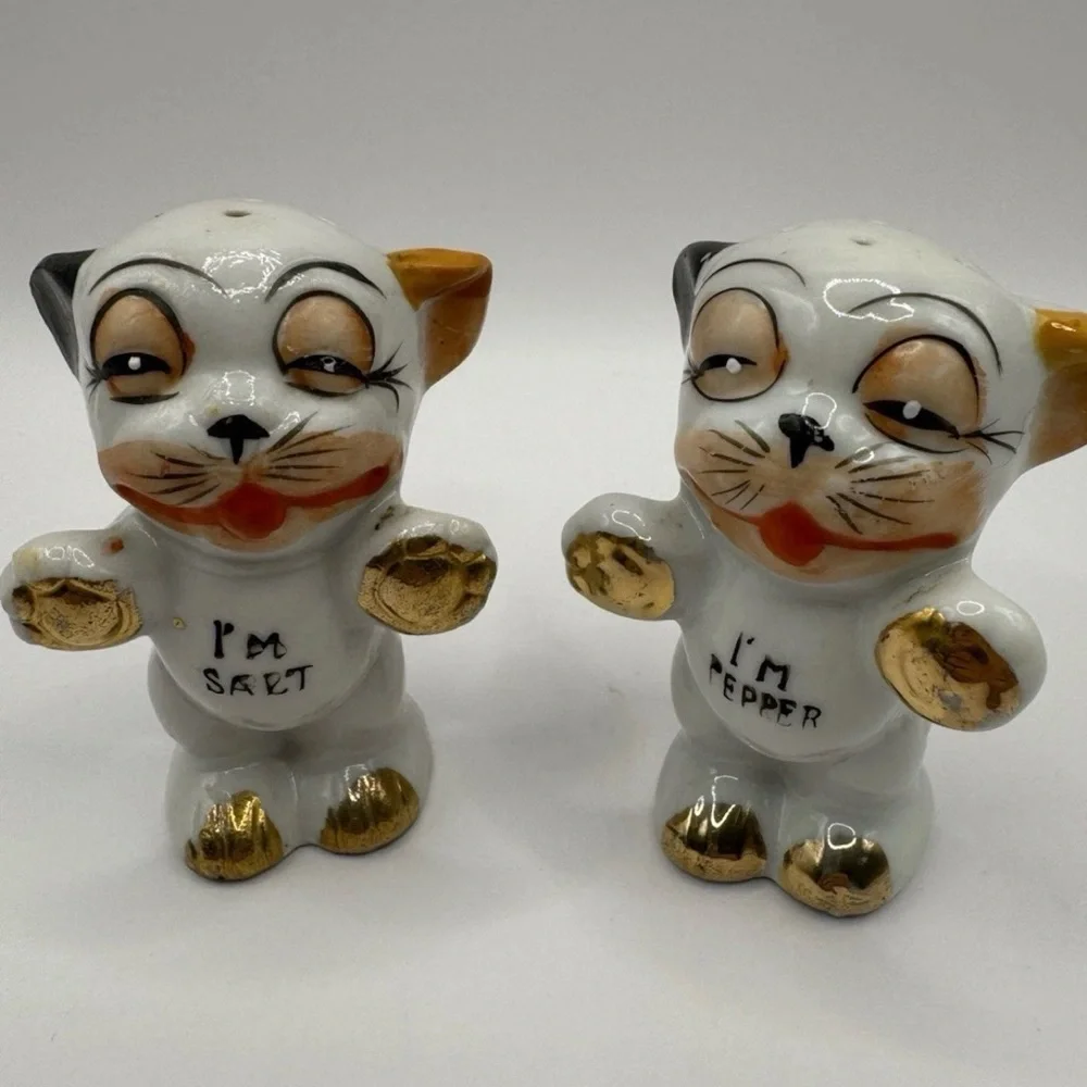 Vintage Cat Salt and Pepper Shakers I'm Salt I'm Pepper Gold Paws Japan Kitsch